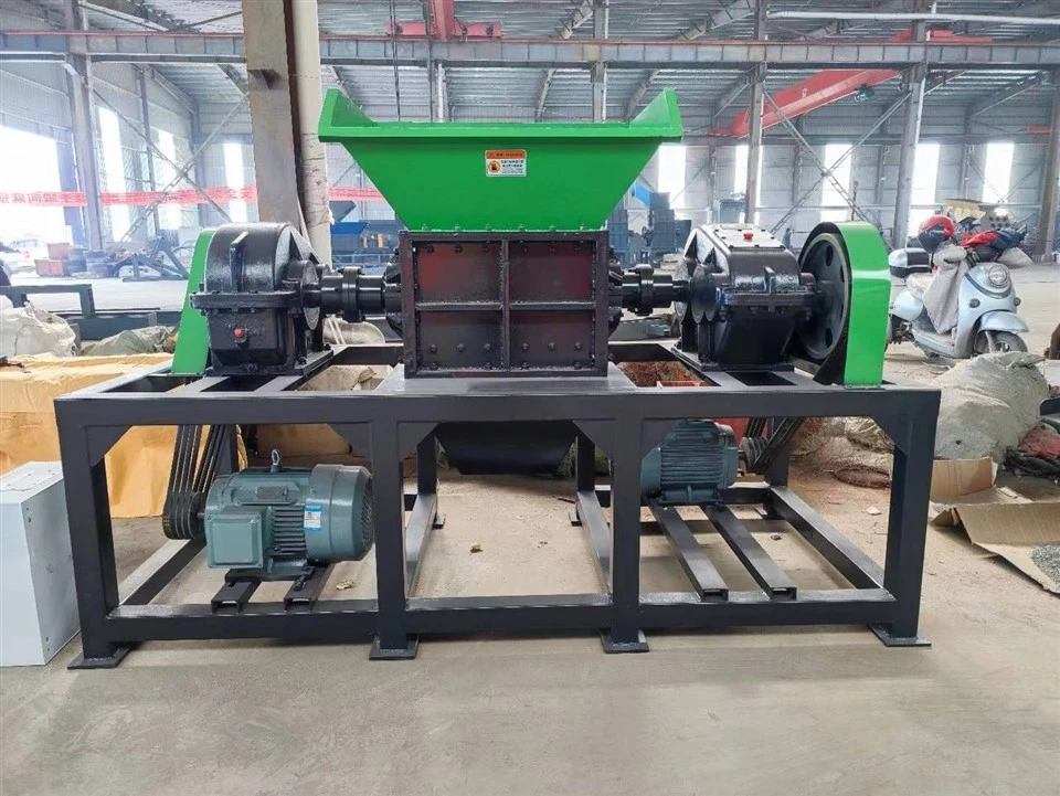 Indutry Waste Shredder Machine Plastic Tyre Crushig Shredder Machine factory Indutry Waste Shredder Machine Plastic Tyre Crushig Shredder Machine factory